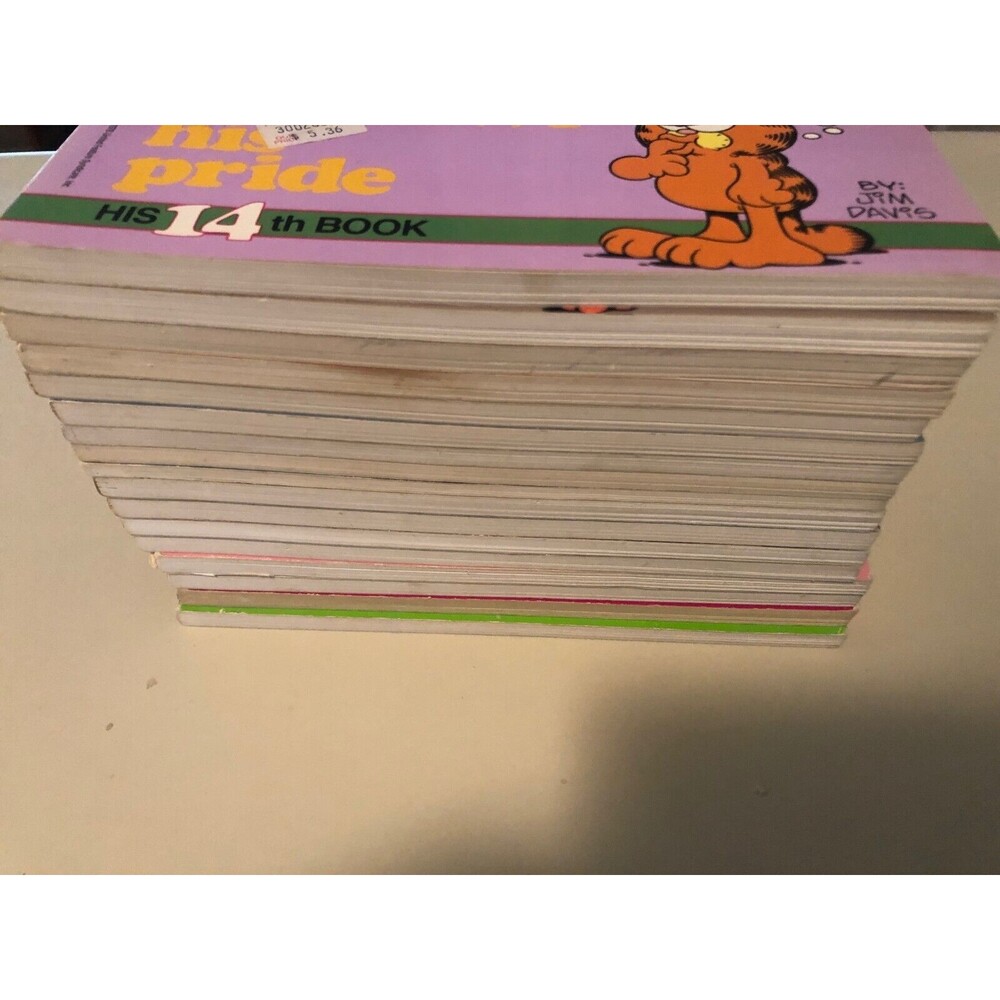 Garfield Comic Strip Books Cartoon Cat Jim Davis Lot of 14 Vintage 1982-1990